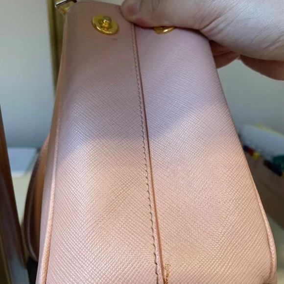 Prada Saffiano Tote - Picture 11 of 17